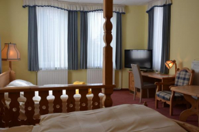 Отель Hotel Meyn  Зольтау